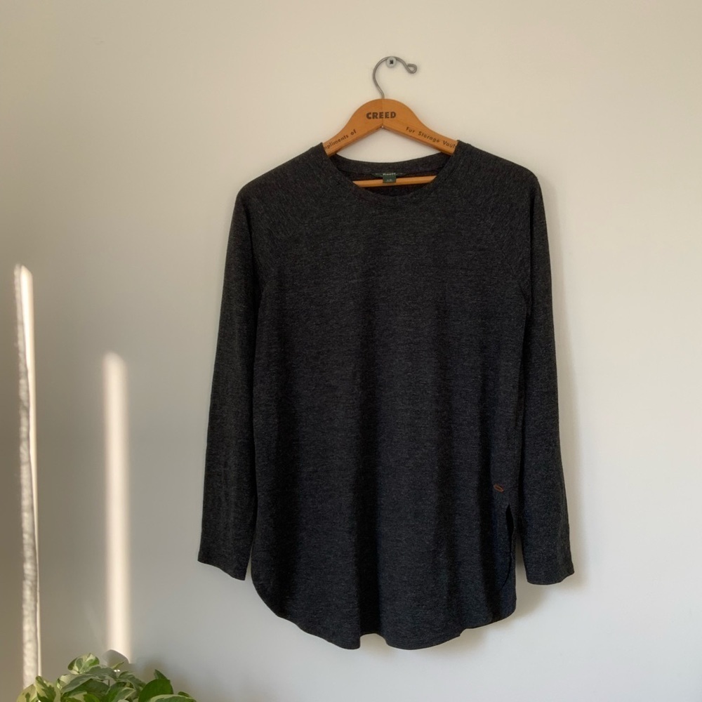 Roots long sleeved dark heather grey shirt